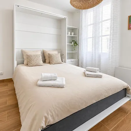 Cosy Sur Centre & Port Apartment *